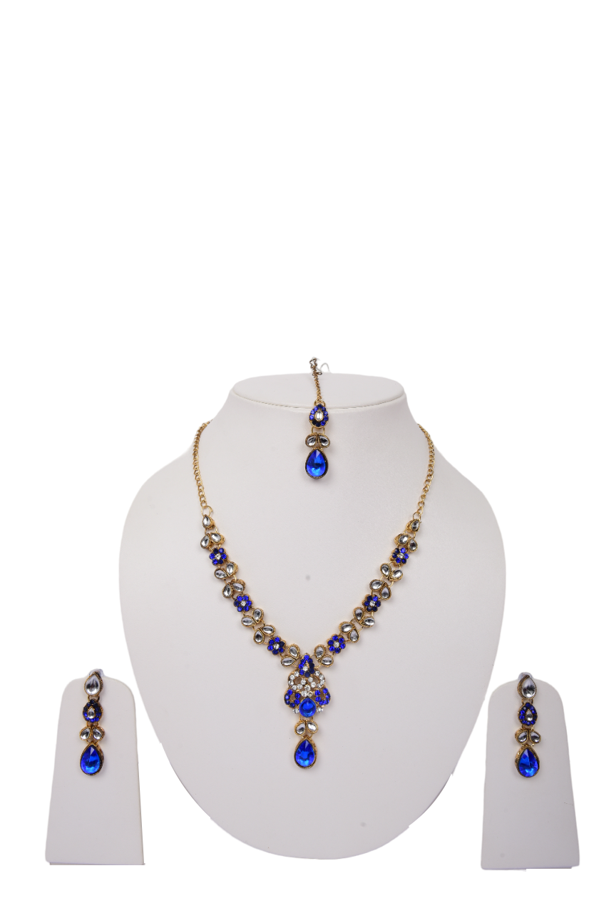 Namokriti Royal Kundan Necklace Set with Earrings & Maang Tikka – Perfect for Weddings & Festive Glam